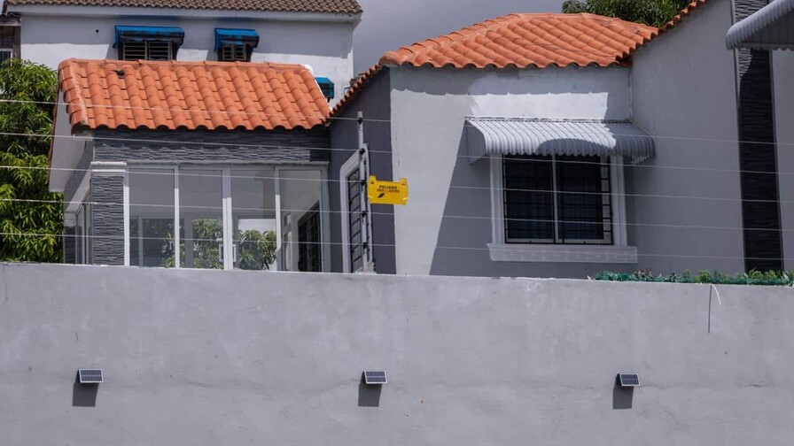 El negocio de la seguridad: de la herrería a sistemas de vigilancia El negocio de la seguridad: de la herrería a sistemas de vigilancia