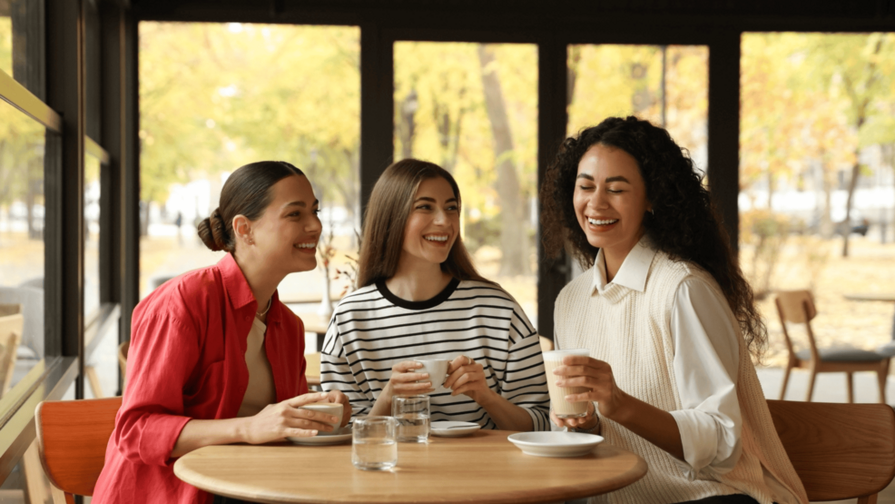 Amistad entre mujeres: la ciencia explica cómo las amigas benefician tu salud