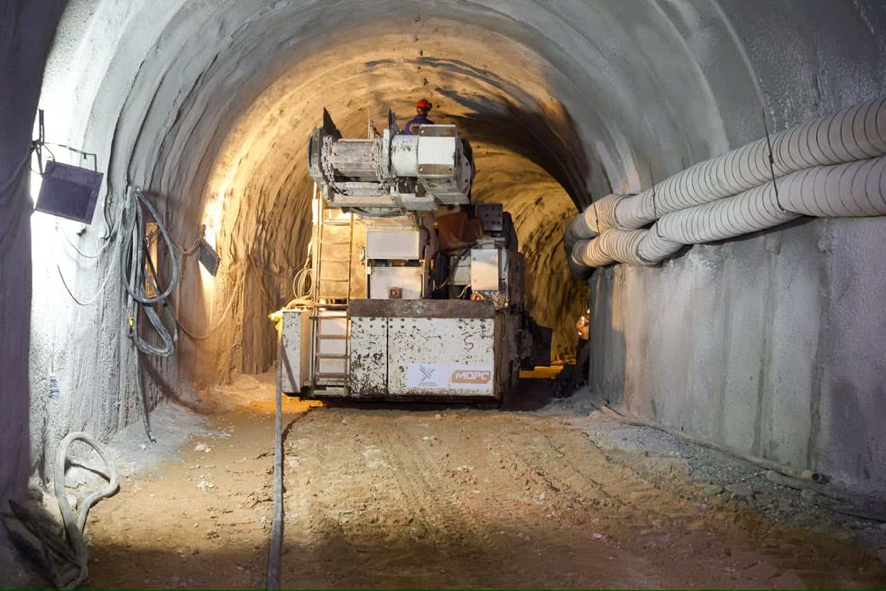 Avances del túnel.