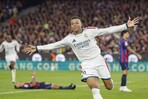 Mbappé brinda el Clásico al Real Madrid en Barcelona Mbappé brinda el Clásico al Real Madrid en Barcelona