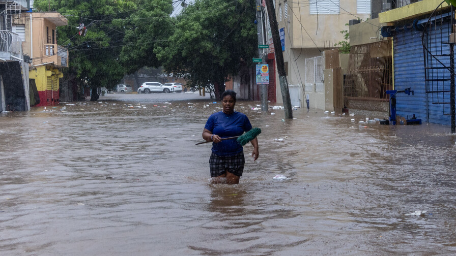 Lluvias azotan la capital y el sur; dejan comunidades aisladas