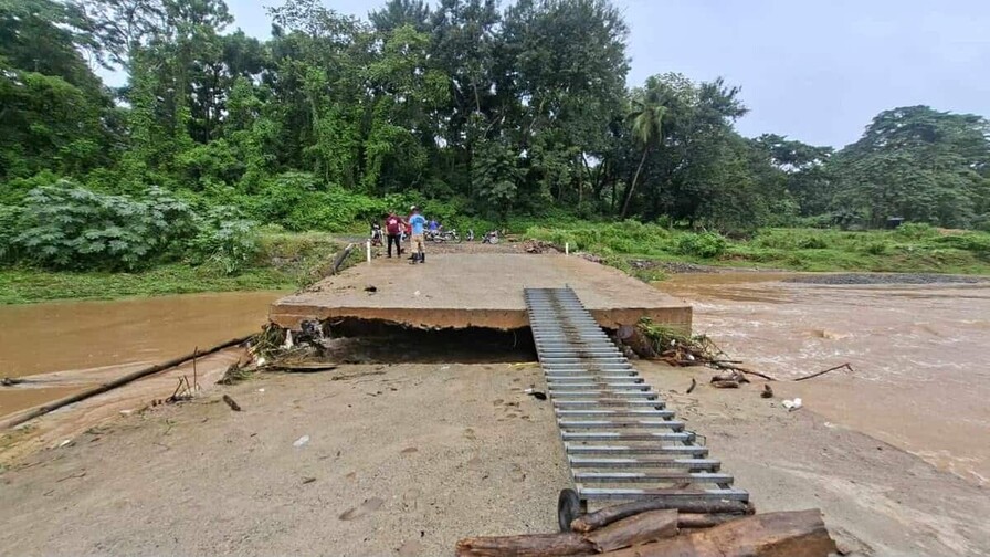 Fuerza del Pueblo exige reparar puente colapsado por lluvias en Monte Plata