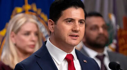 Un juez declara ilegal la designación de Trump de un fiscal interino en California