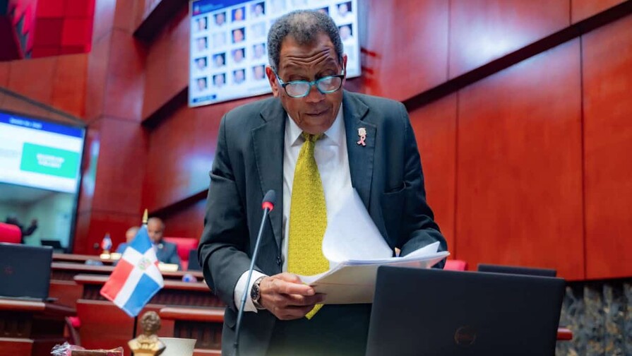 Senadores oficialistas respaldan medidas fronterizas y oposición cuestiona seguridad