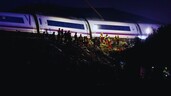 Miles de personas dedican minuto de silencio en España a víctimas del accidente de tren