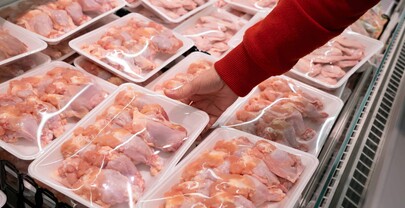 Las importaciones de pollo aumentan 45 % a septiembre, ante una mayor oferta en Estados Unidos