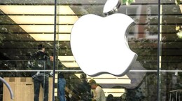 Apple presenta un primer MacBook Pro con pantalla táctil