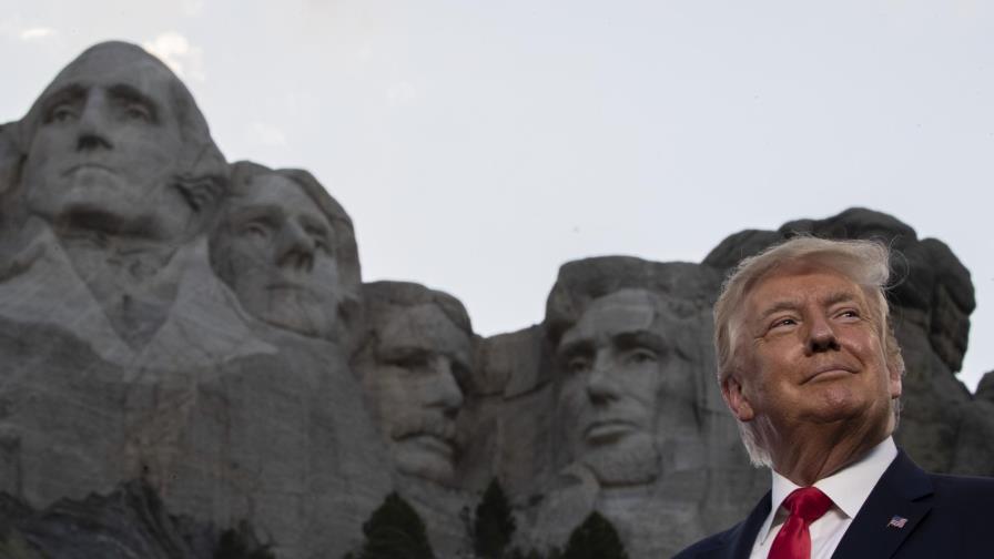 Trump viaja al Monte Rushmore por 250 años de independencia de EE. UU.