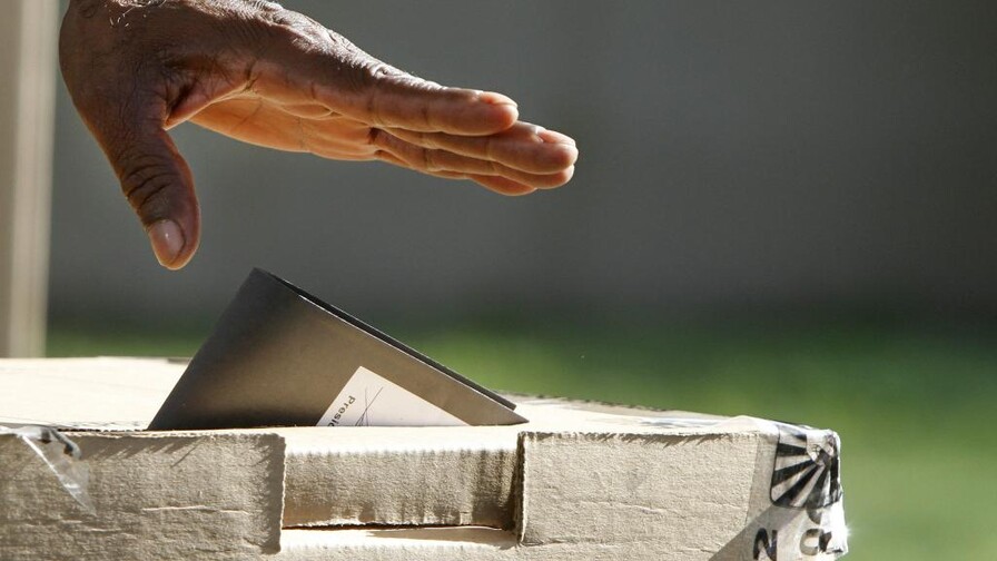 Dominicanos se alejan de los partidos, no necesariamente de las urnas